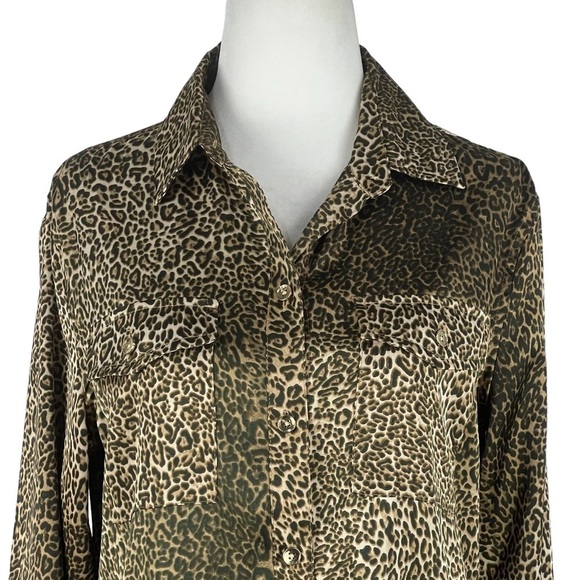 Jones NEW YORK SIGNATURE ANIMAL PRINT LONG SLEEVE BUTTON DOWN BLOUSE - Picture 2 of 16